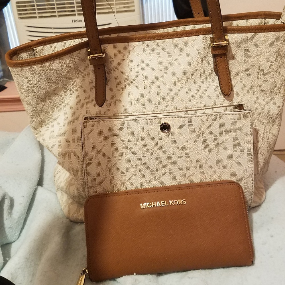 Mk purse and wallet